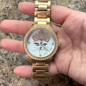 Cute white and rose gold SPARKLY cat watch! Betsey Johnson ✨